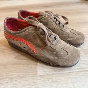 Brown Suede Aerosoles Sneaker Red Stripe Lace Up Size 7